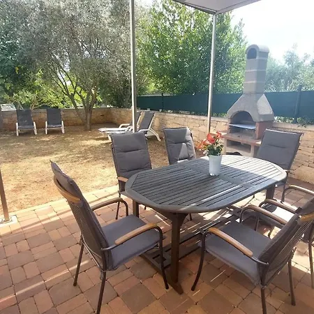 Apartma Luna Banjole * Póla